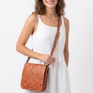 Patricia Nash Granada Womens Handbag Brown Floral Tooled Leather Crossbody Bag